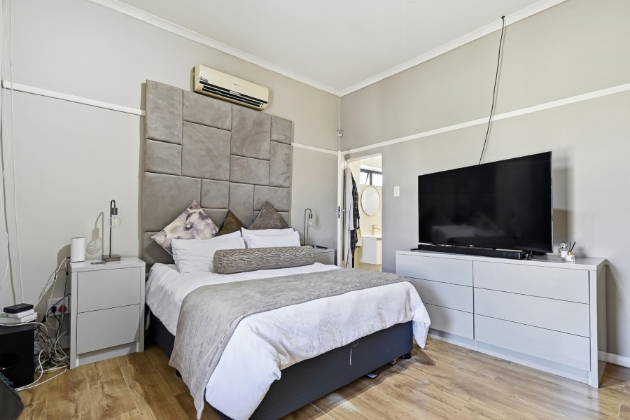 3 Bedroom Property for Sale in Rondebosch East Western Cape